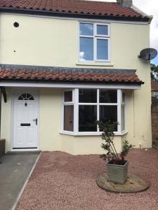 Wolds Cottage Pocklington Image 3