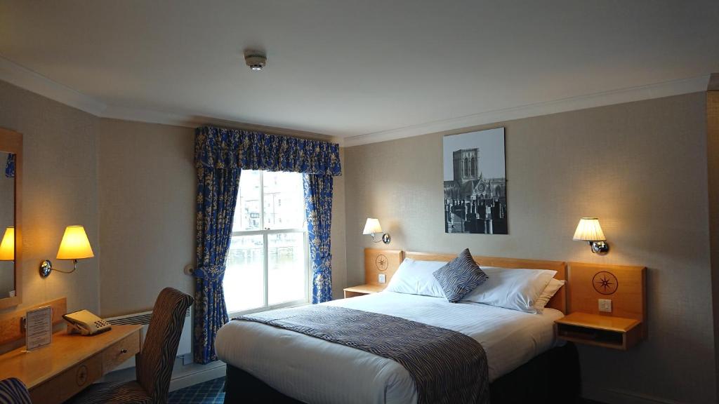 The Queens Hotel, Leeds Image 6