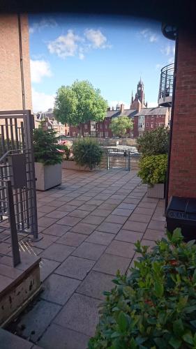 12 Emperors Wharf Image 1