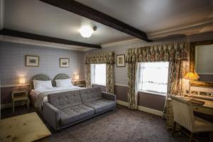 Hazlewood Castle Hotel & Spa Image 3