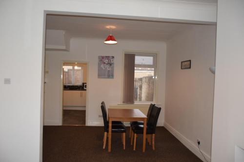 Jo Melrose Fairview House Image 3