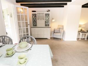 Cobble Cottage, Hornsea Image 3
