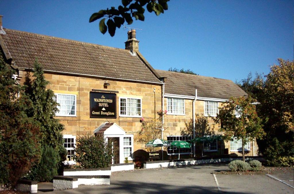 Wainstones Hotel Image 2