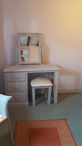Sands Farm Cottages Image 1