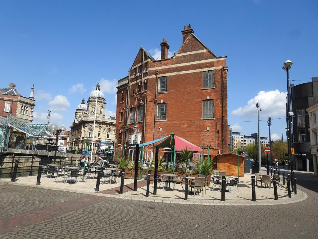 Princes Dock Chambers 7 Image 1