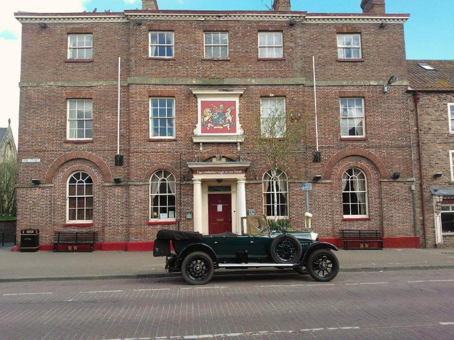 The Londesborough Arms bar with en-suite rooms Image 1