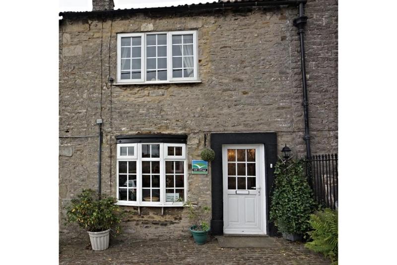 Vale Cottage Image 3