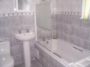 The Tops Self Catering Image 2