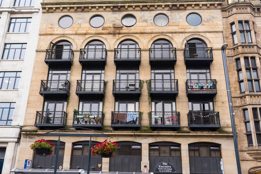 Victoria House Apartments Image 1
