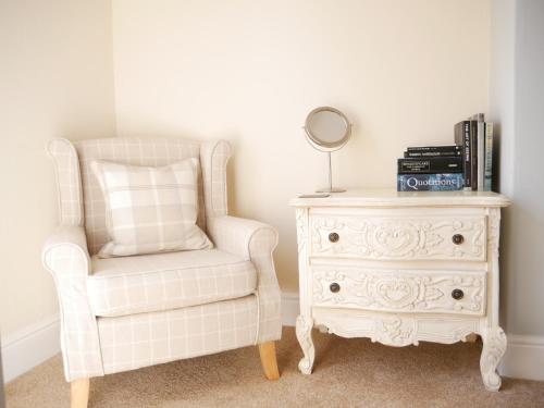 Alcuin Lodge Guest House Image 1