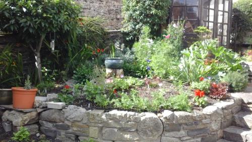 Clyde House Image 3