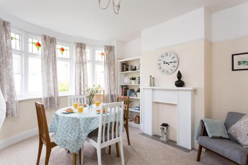 City Apartments - 4 Heworth Village - 3 bed house Image 1