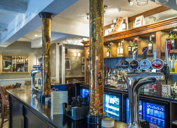 The Groves Inn Image 2
