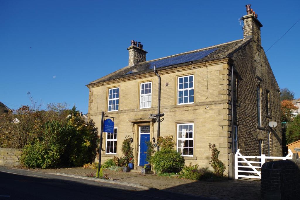 Ashtree House Bed and Breakfast Image 2