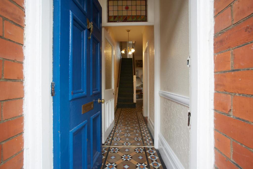 Vas' York House Image 1