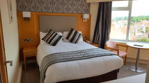 Expanse Hotel Image 1