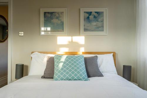 Riverside City Loft Apartment Image 3