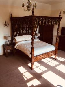 Brass Castle Country House Accommodation Image 1