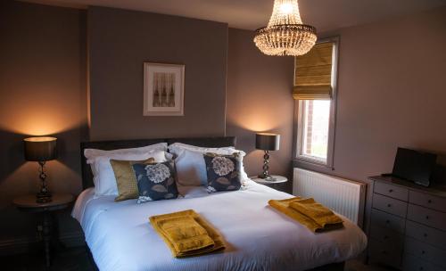 Aldersyde Bed & Breakfast Image 1
