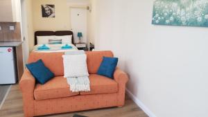 TUii Appart, Cleveleys Road Holbeck Image 1