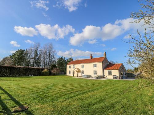 Tuft House Image 2