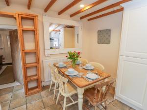 Bramble Cottage Image 3