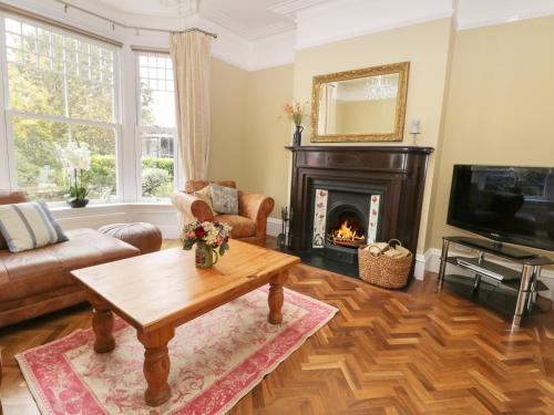 8 Wilton Road Image 4