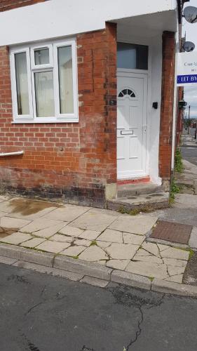TUii Appart, Cleveleys Road Holbeck Image 2