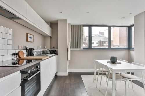 Primero Apartments-The Fitzgerald Apartments Image 1