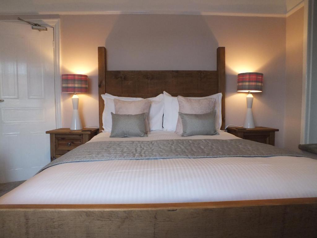 Devonshire Arms Inn Image 1