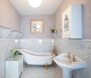 20A St Hilda's Image 2