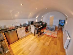Pell Dell Apartment Image 3