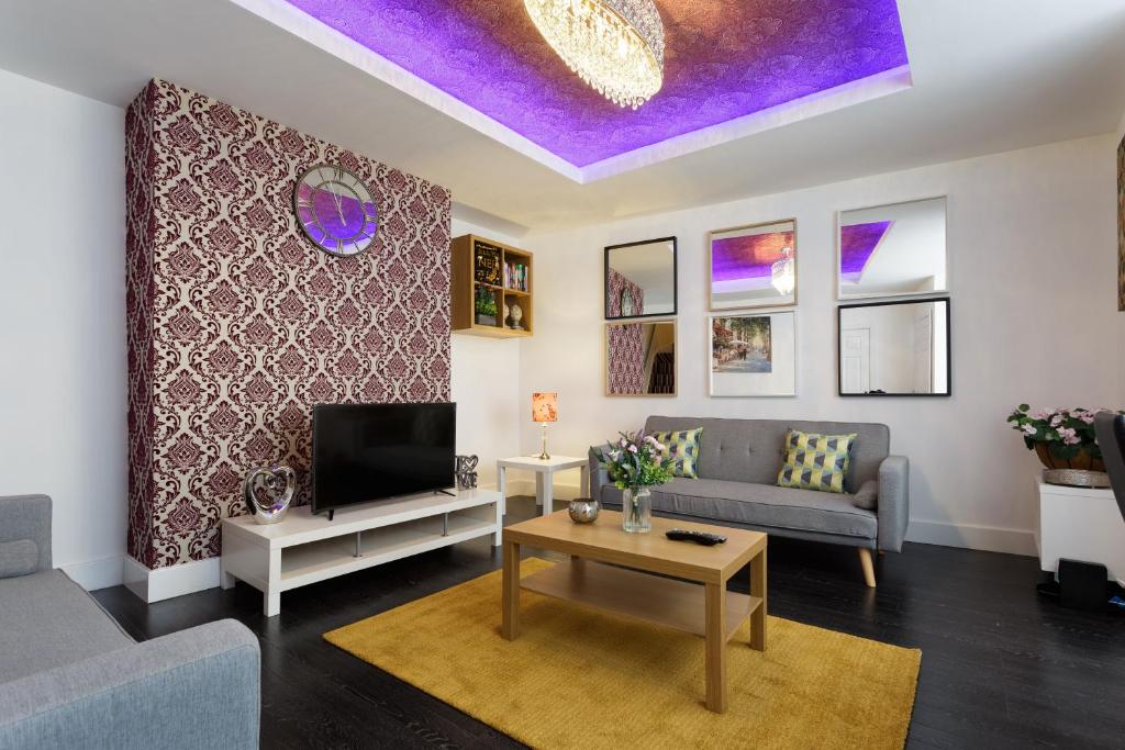Harp Apartments Image 3