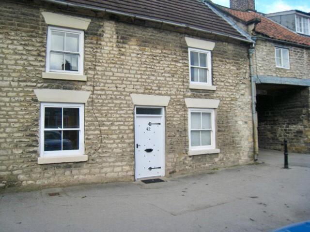 Lark Cottage Image 1