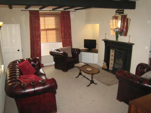 Lark Cottage Image 2