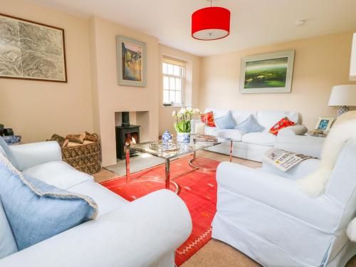 Orchard Cottage Image 1