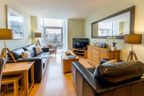 City Centre Skeldergate 2 Bed Apartment with Parking Image 1
