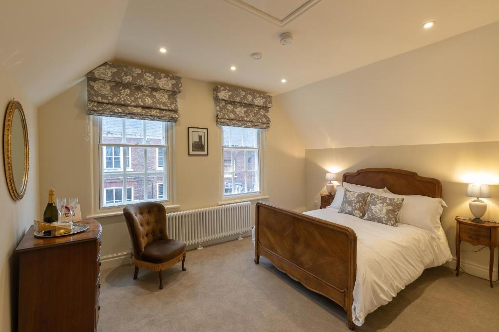 Apt 2, 71 Micklegate, YORK Image 2
