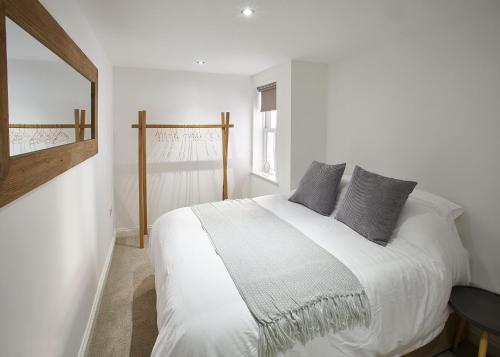 Host & Stay - Number 2 at Pannett Apartments Image 5