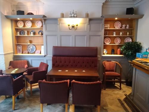 The Wellington Hotel Image 2
