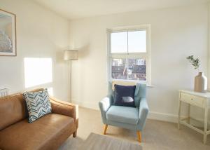 Host & Stay - Osborne House Image 1