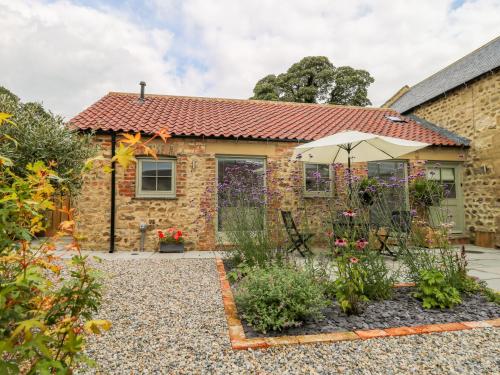Wallerthwaite Barn Cottage, Harrogate Image 1