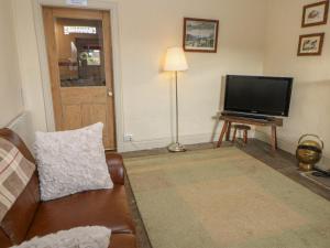 Primrose Cottage Image 1