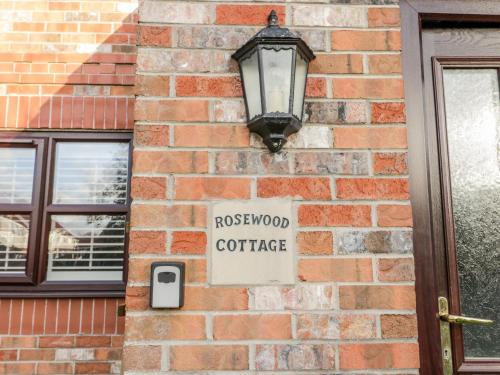 Rosewood Cottage Image 1