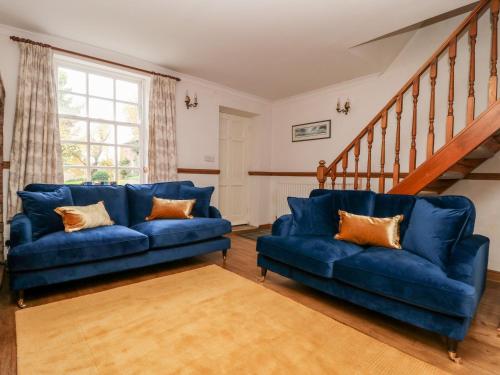 Manor Cottage Image 2