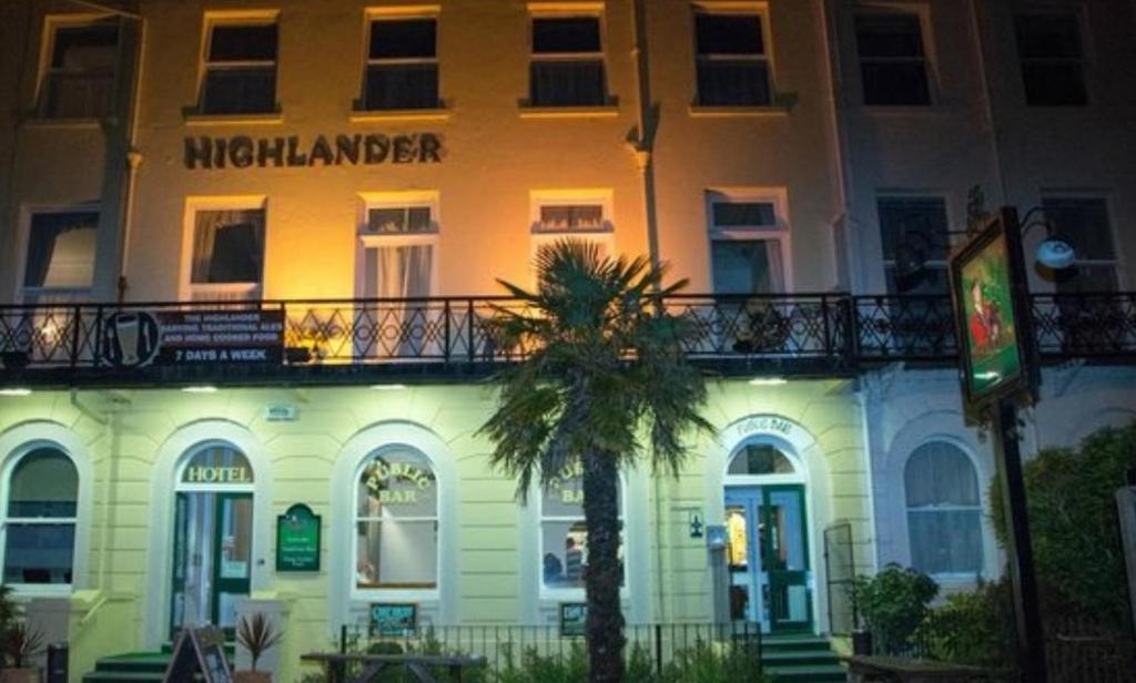 Highlander Hotel Image 2