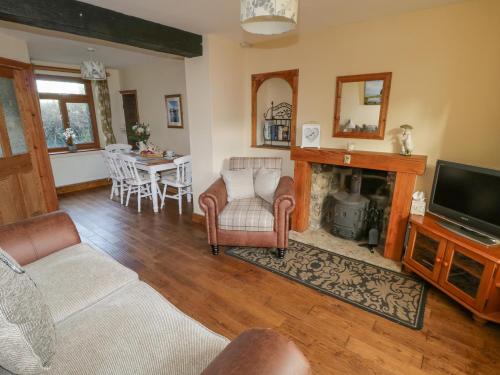 Eskside Cottage Image 1