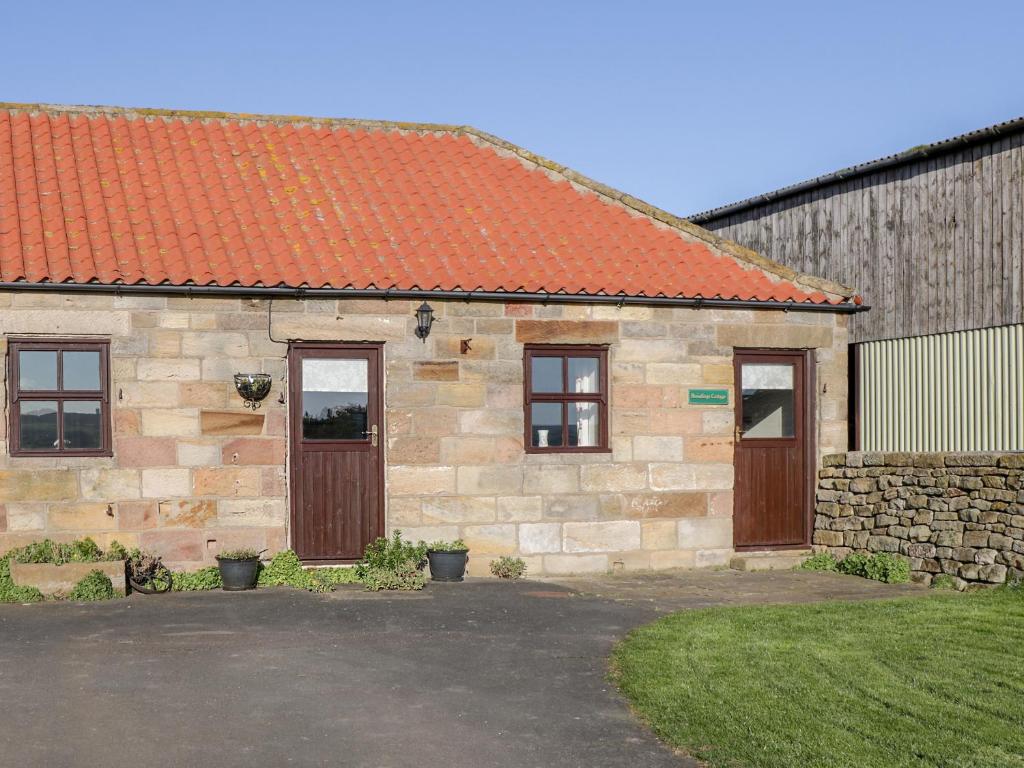Broadings Cottage Image 2
