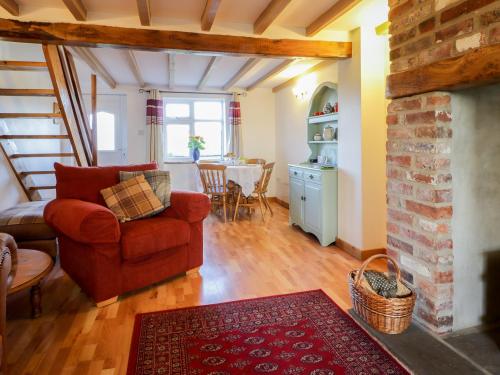 The Cottage, Driffield Image 2