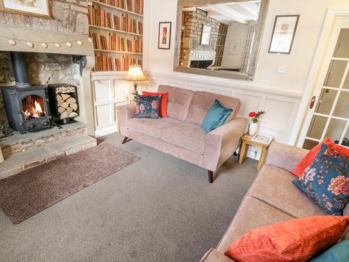 Dove Cottage Image 2